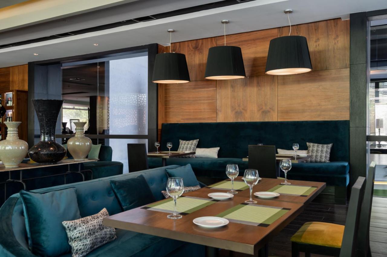 Wyndham Santiago Pettra Hotel Ngoại thất bức ảnh Restaurant