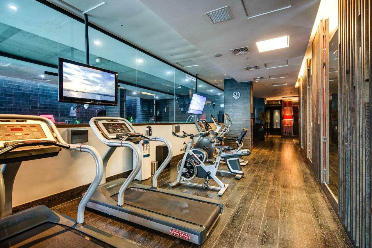 Wyndham Santiago Pettra Hotel Ngoại thất bức ảnh The gym at the hotel